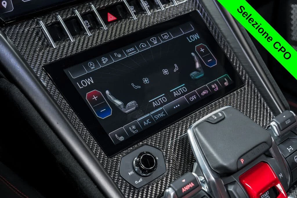 2023 Lamborghini Urus Performante - Image 29 of 31