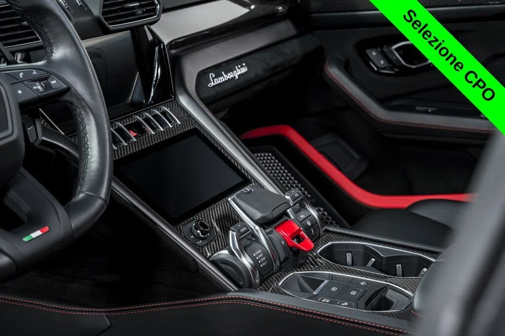 2023 Lamborghini Urus Performante - Image 23 of 31