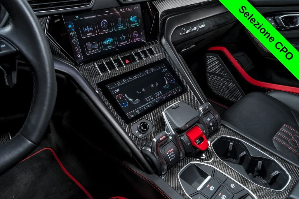 2023 Lamborghini Urus Performante - Image 24 of 31