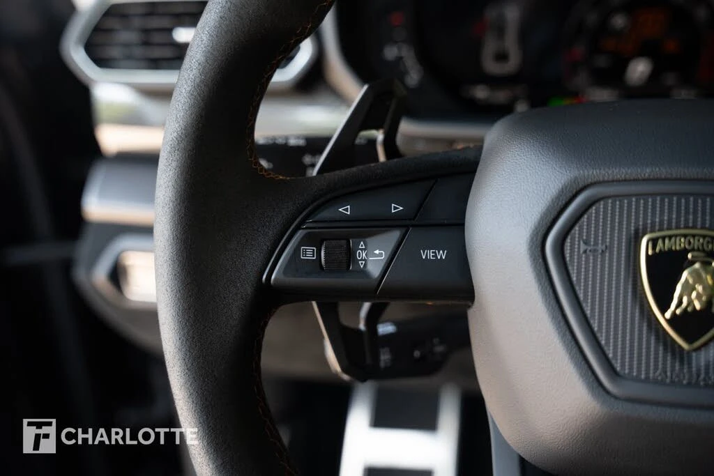 2023 Lamborghini Urus Performante - Image 25 of 31
