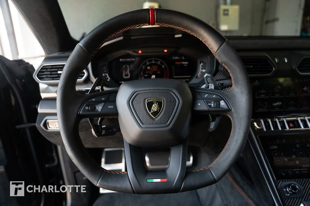 2023 Lamborghini Urus Performante - Image 24 of 31