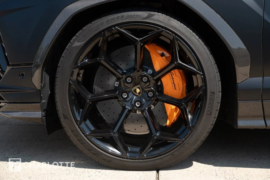 2023 Lamborghini Urus Performante - Image 10 of 31