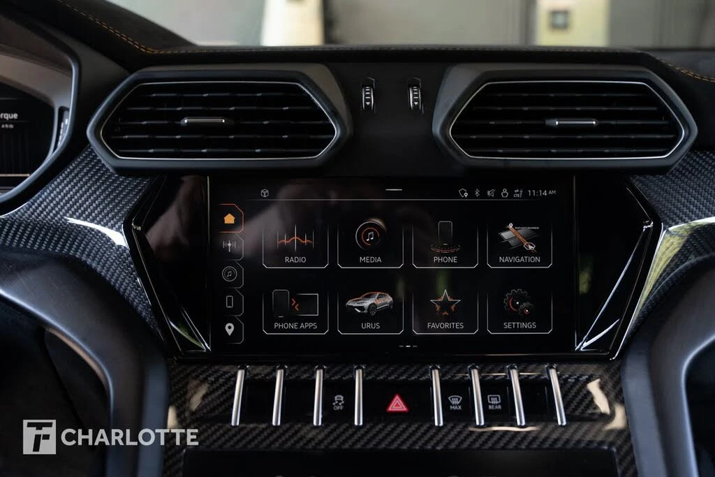 2023 Lamborghini Urus Performante - Image 27 of 31