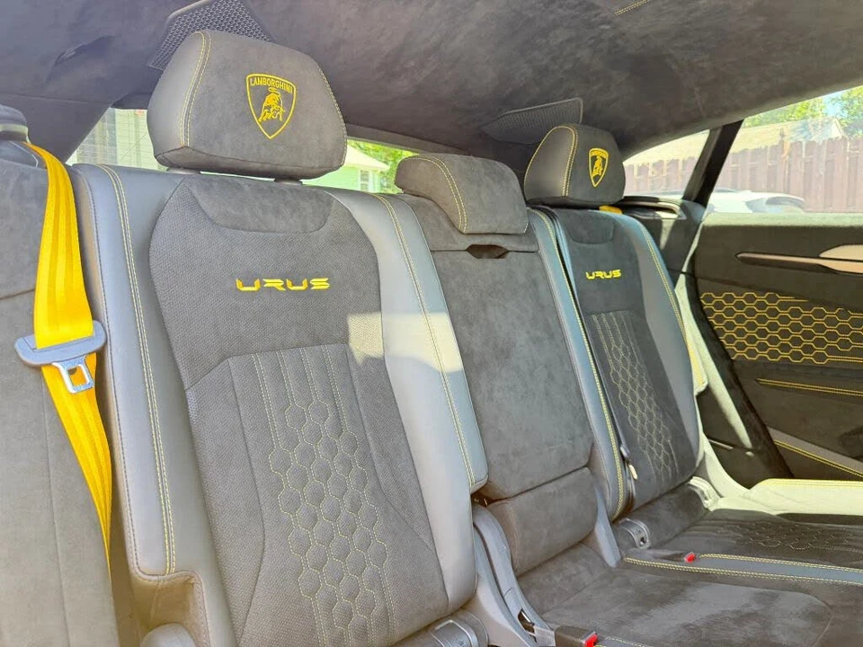 2023 Lamborghini Urus Performante - Image 30 of 31