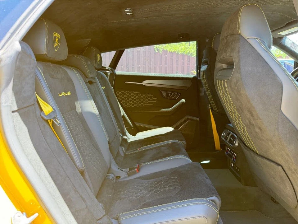 2023 Lamborghini Urus Performante - Image 28 of 31