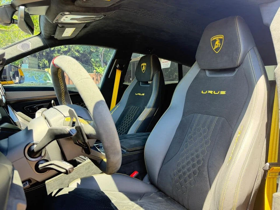 2023 Lamborghini Urus Performante - Image 13 of 31