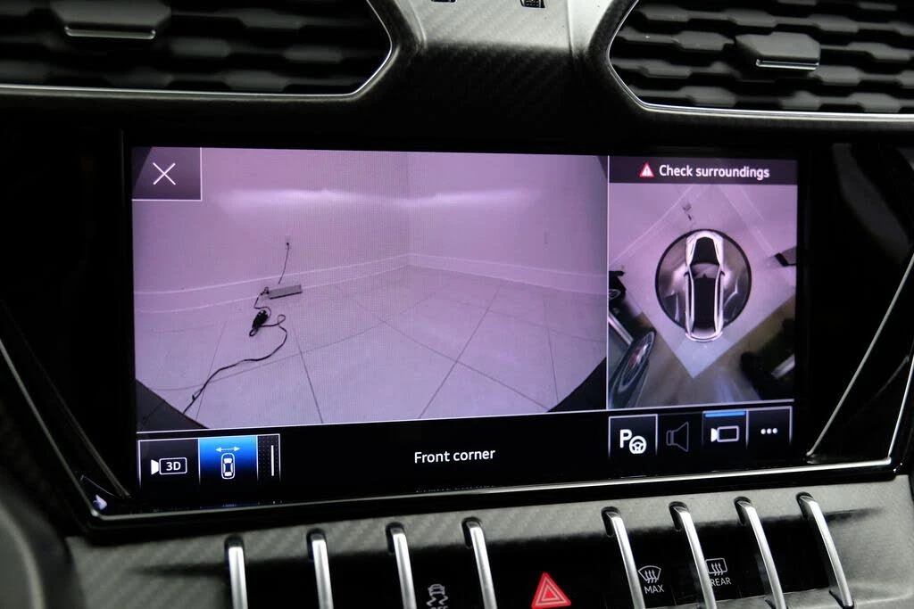 2023 Lamborghini Urus Performante - Image 25 of 31