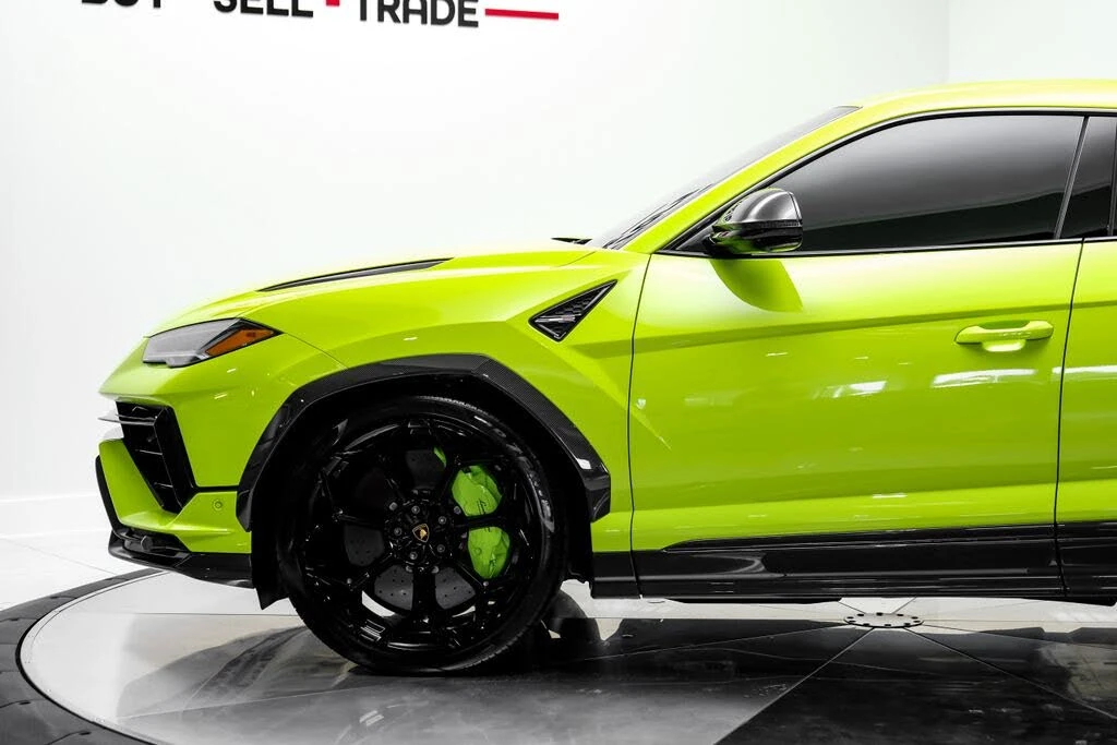2023 Lamborghini Urus Performante - Image 14 of 31