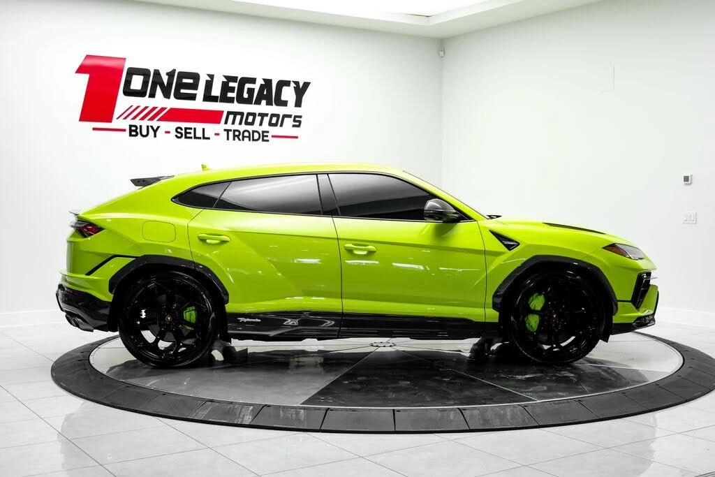 2023 Lamborghini Urus Performante - Image 5 of 31