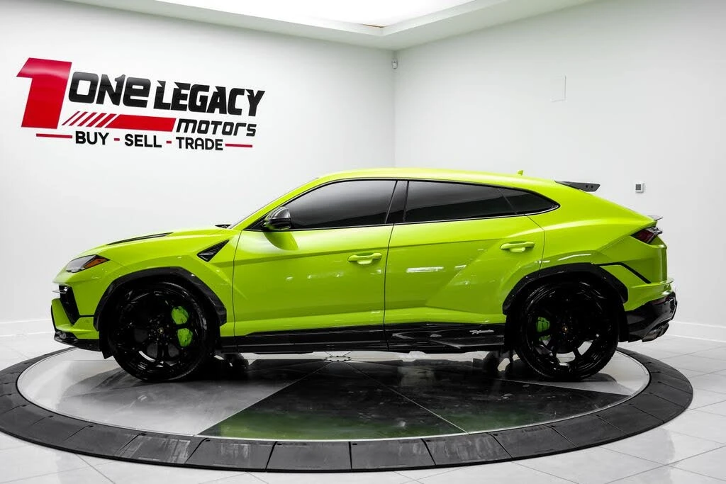 2023 Lamborghini Urus Performante - Image 13 of 31