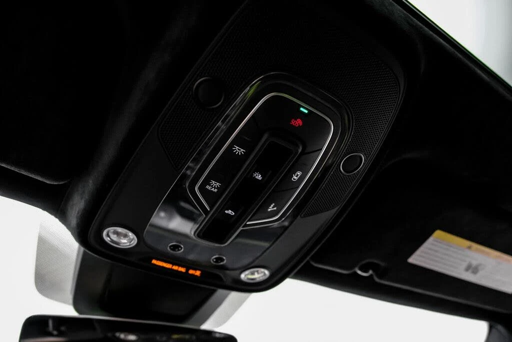 2023 Lamborghini Urus Performante - Image 30 of 31