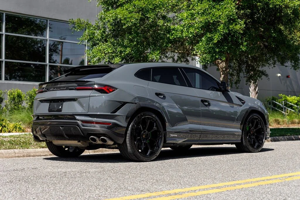 2023 Lamborghini Urus Performante - Image 6 of 31