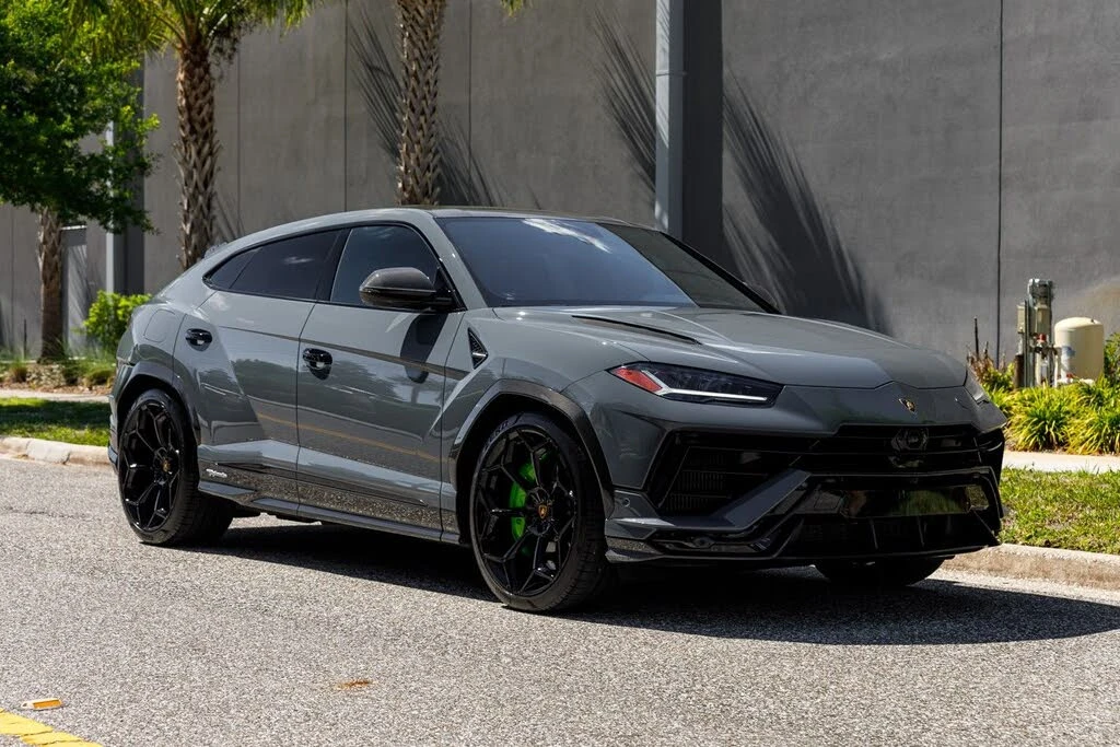 2023 Lamborghini Urus Performante - Image 4 of 31