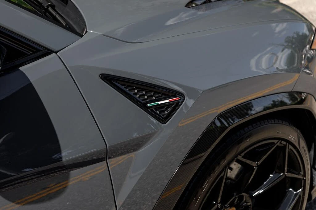 2023 Lamborghini Urus Performante - Image 22 of 31