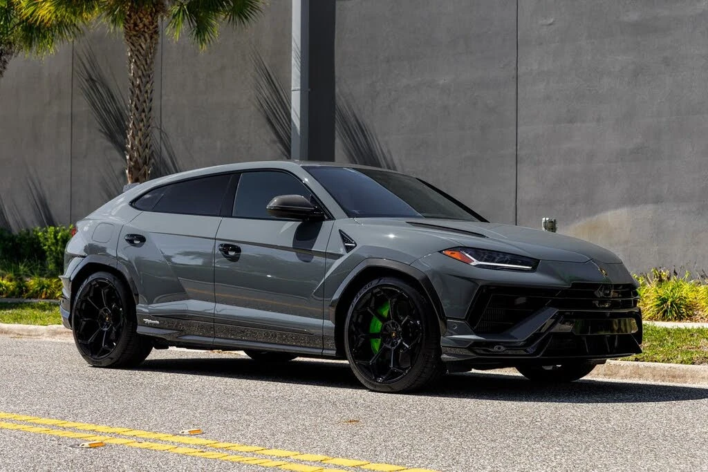 2023 Lamborghini Urus Performante - Image 3 of 31