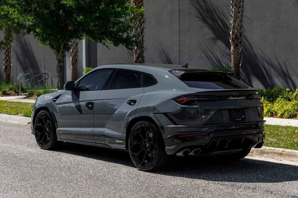 2023 Lamborghini Urus Performante - Image 31 of 31