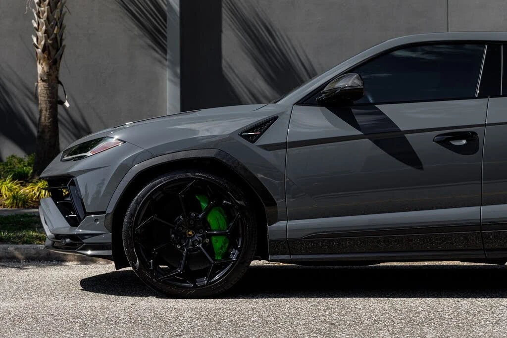 2023 Lamborghini Urus Performante - Image 30 of 31