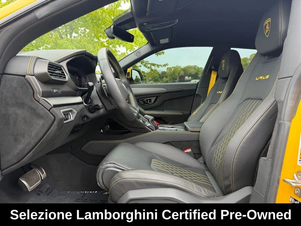 2023 Lamborghini Urus Performante - Image 22 of 31