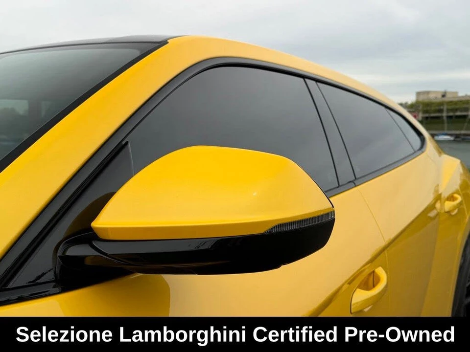 2023 Lamborghini Urus Performante - Image 14 of 31