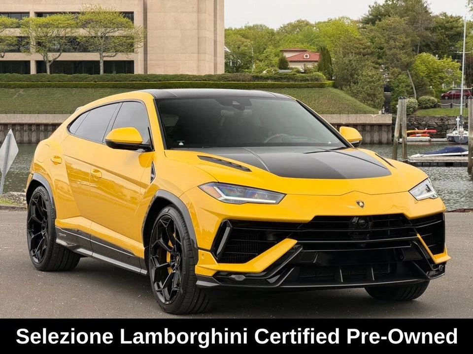 2023 Lamborghini Urus Performante - Image 7 of 31