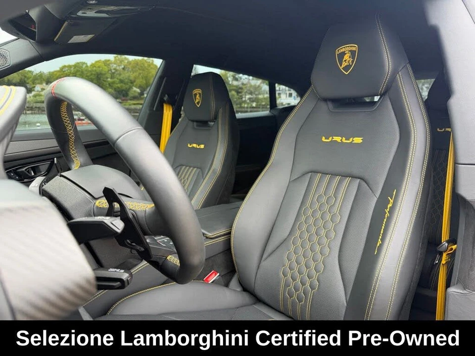 2023 Lamborghini Urus Performante - Image 21 of 31