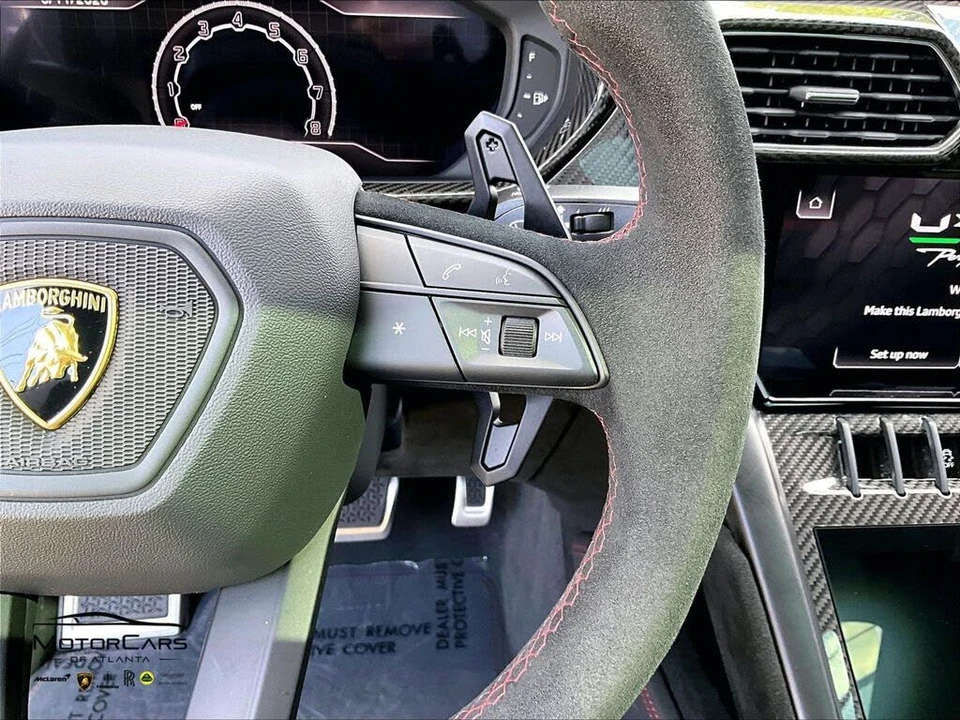 2023 Lamborghini Urus Performante - Image 17 of 31