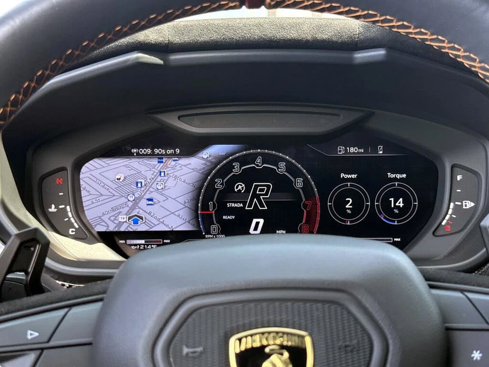 2023 Lamborghini Urus Performante - Image 31 of 31