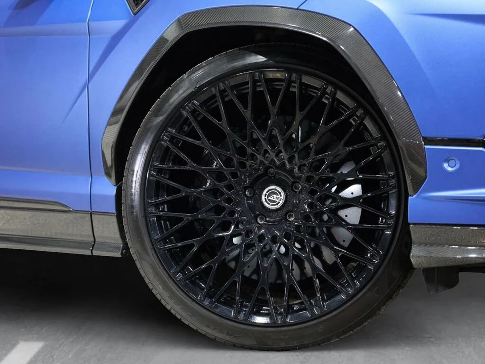 2023 Lamborghini Urus Performante - Image 8 of 31