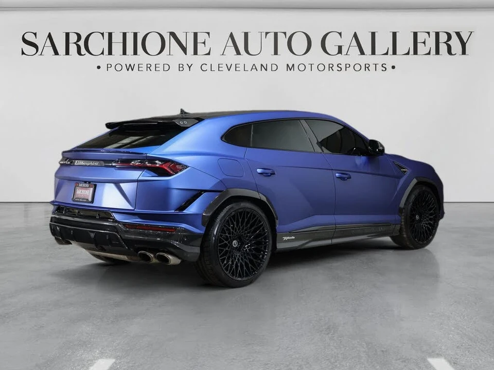 2023 Lamborghini Urus Performante - Image 11 of 31