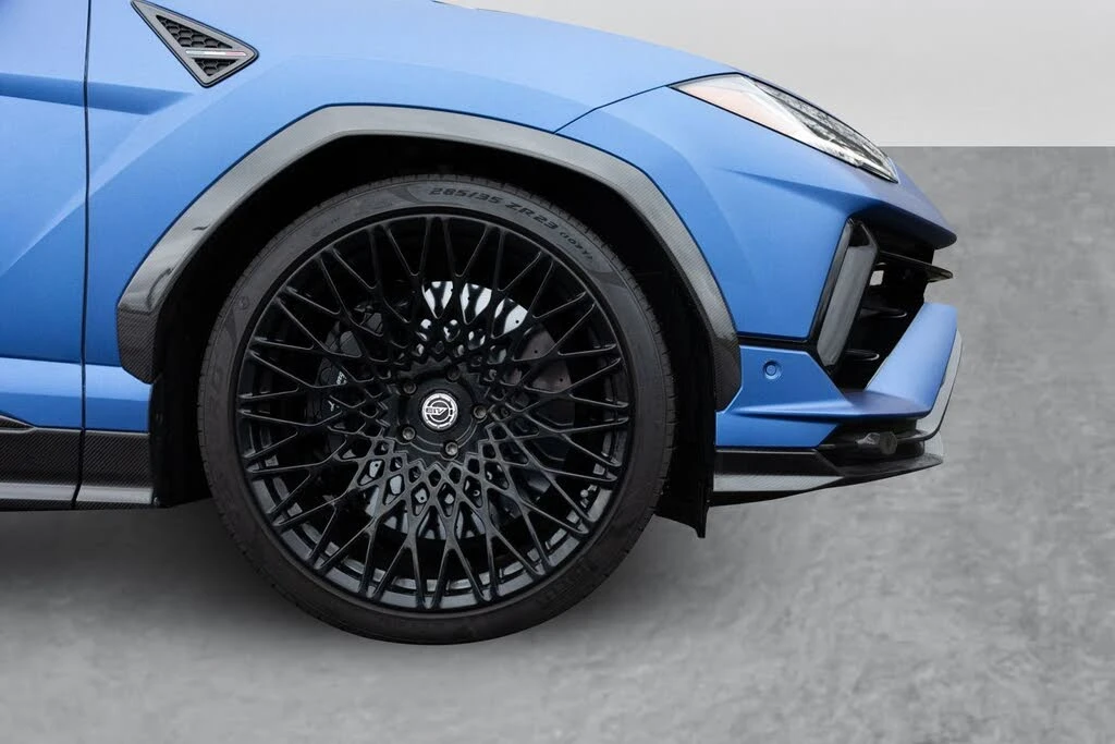 2023 Lamborghini Urus Performante - Image 17 of 31