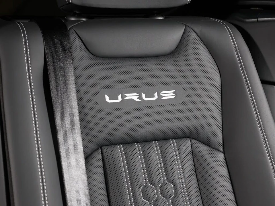 2023 Lamborghini Urus Performante - Image 23 of 31
