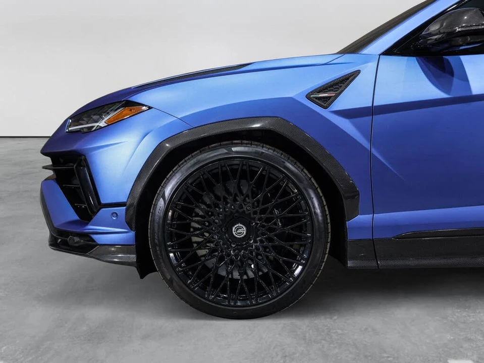 2023 Lamborghini Urus Performante - Image 15 of 31