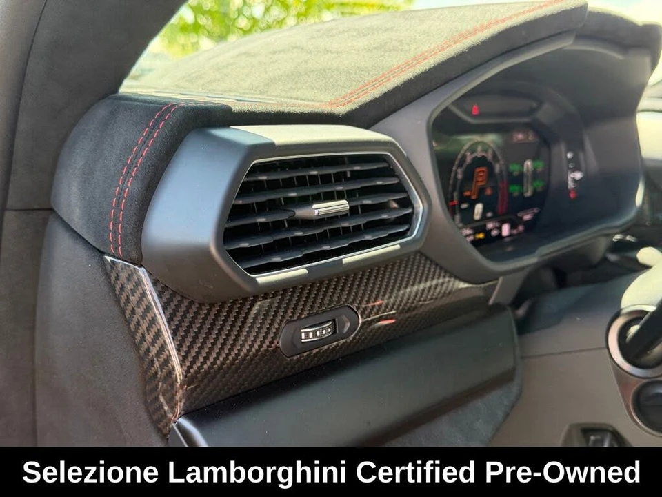 2023 Lamborghini Urus Performante - Image 30 of 31