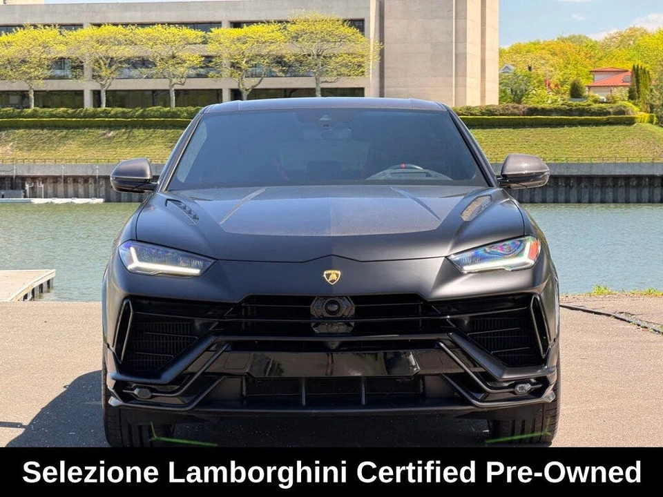 2023 Lamborghini Urus Performante - Image 8 of 31