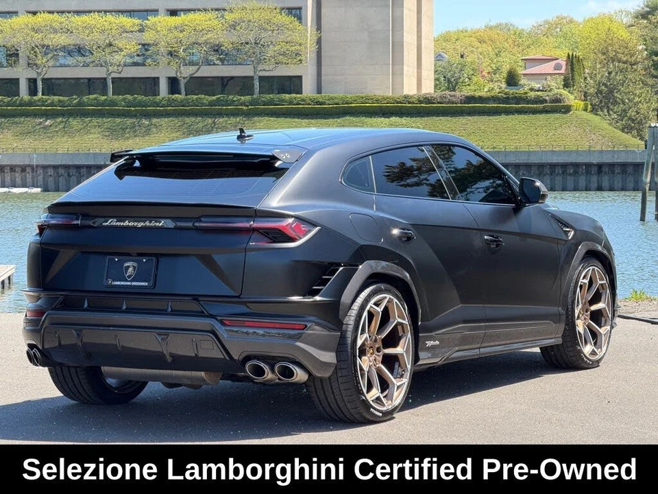 2023 Lamborghini Urus Performante - Image 5 of 31
