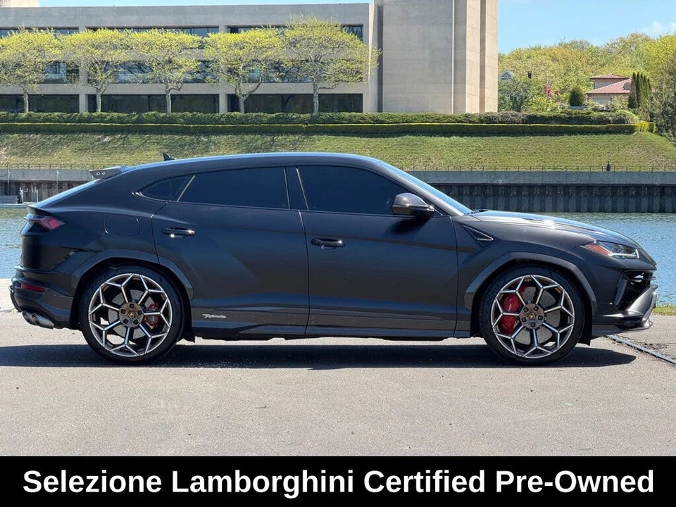 2023 Lamborghini Urus Performante - Image 6 of 31