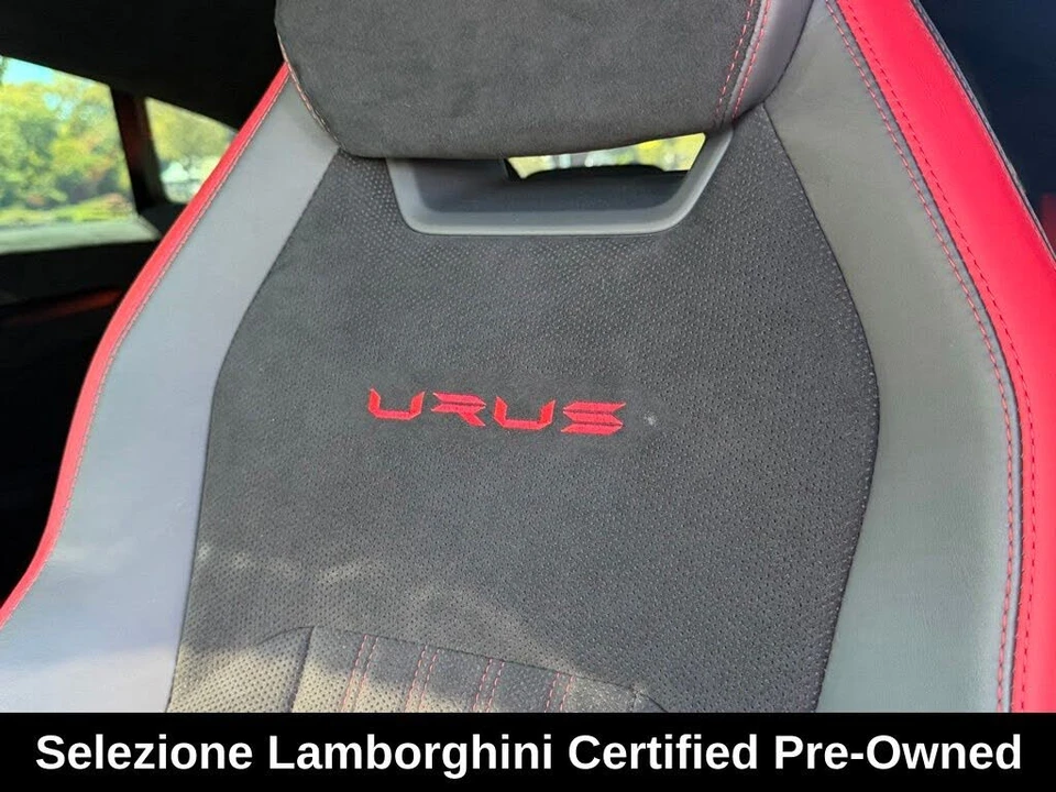2023 Lamborghini Urus Performante - Image 29 of 31