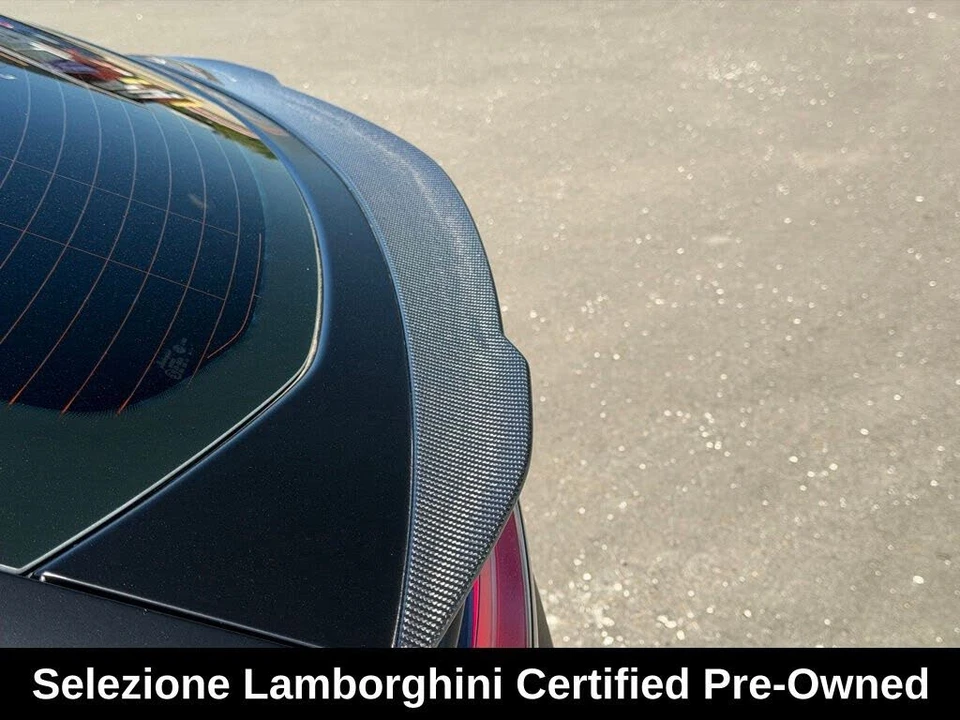 2023 Lamborghini Urus Performante - Image 21 of 31