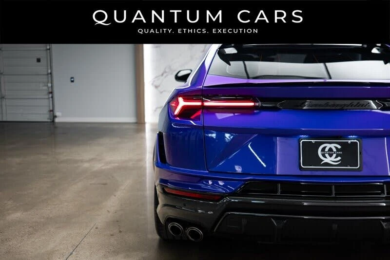 2023 Lamborghini Urus Performante - Image 26 of 31