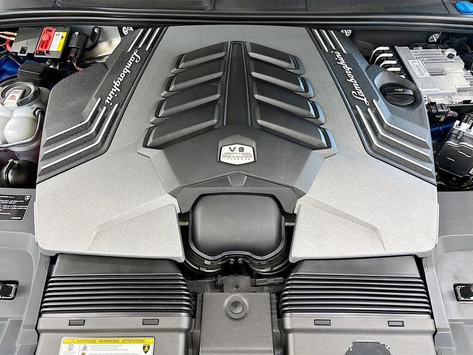 2023 Lamborghini Urus Performante - Image 31 of 31