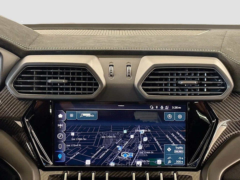 2023 Lamborghini Urus Performante - Image 12 of 31