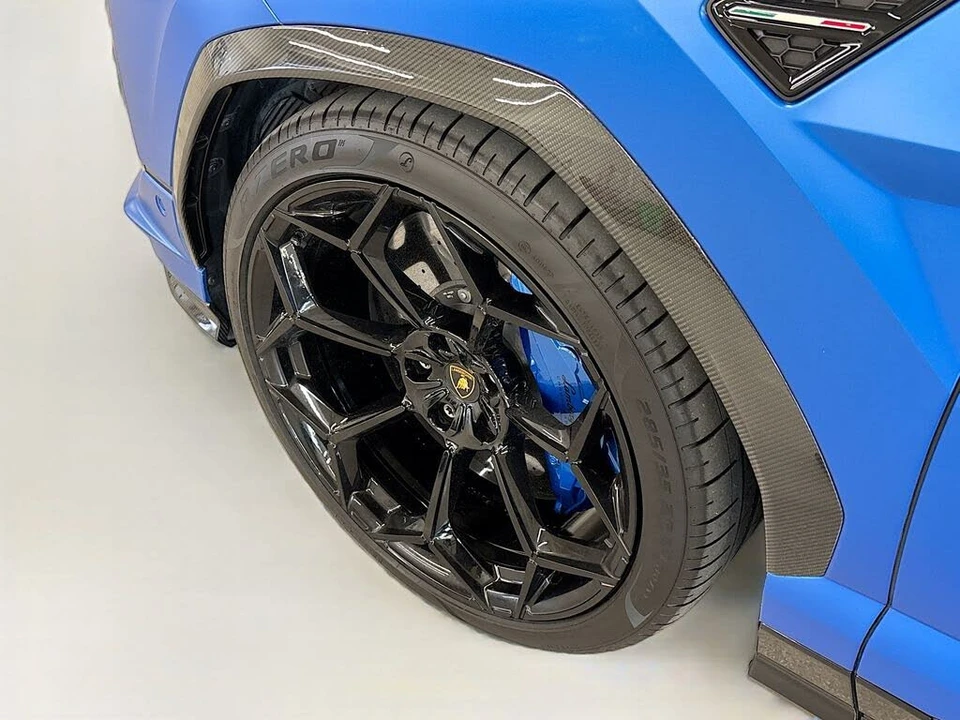 2023 Lamborghini Urus Performante - Image 28 of 31