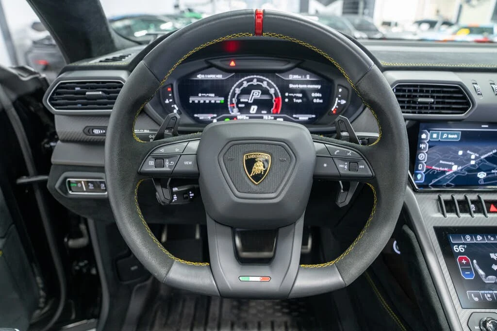 2023 Lamborghini Urus Performante - Image 14 of 31