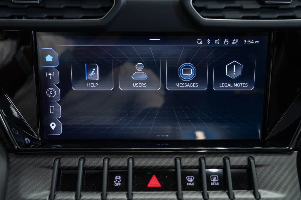 2023 Lamborghini Urus Performante - Image 29 of 31