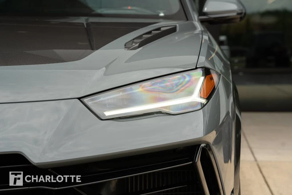 2023 Lamborghini Urus Performante - Image 7 of 31