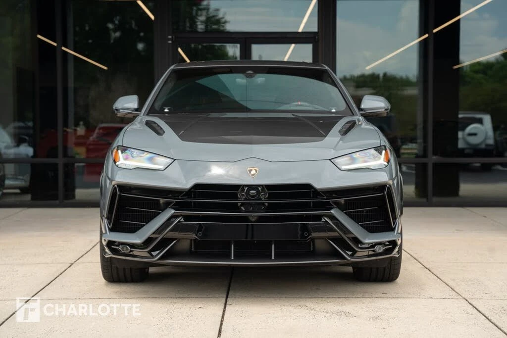 2023 Lamborghini Urus Performante - Image 5 of 31