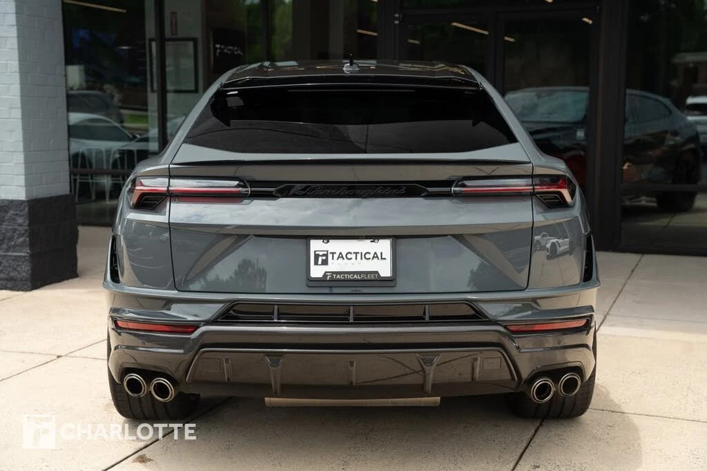 2023 Lamborghini Urus Performante - Image 16 of 31