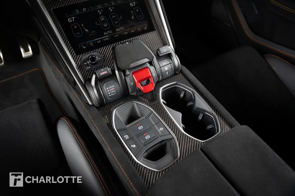 2023 Lamborghini Urus Performante - Image 29 of 31
