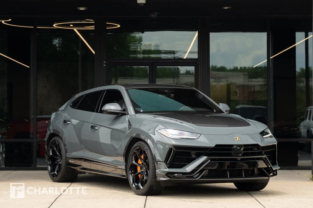 2023 Lamborghini Urus Performante - Image 2 of 31