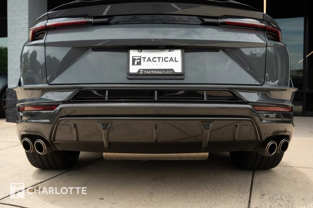 2023 Lamborghini Urus Performante - Image 18 of 31